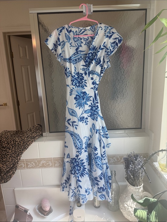 Dresses & Skirts - Blue Floral Wrap Dress - White & Blue